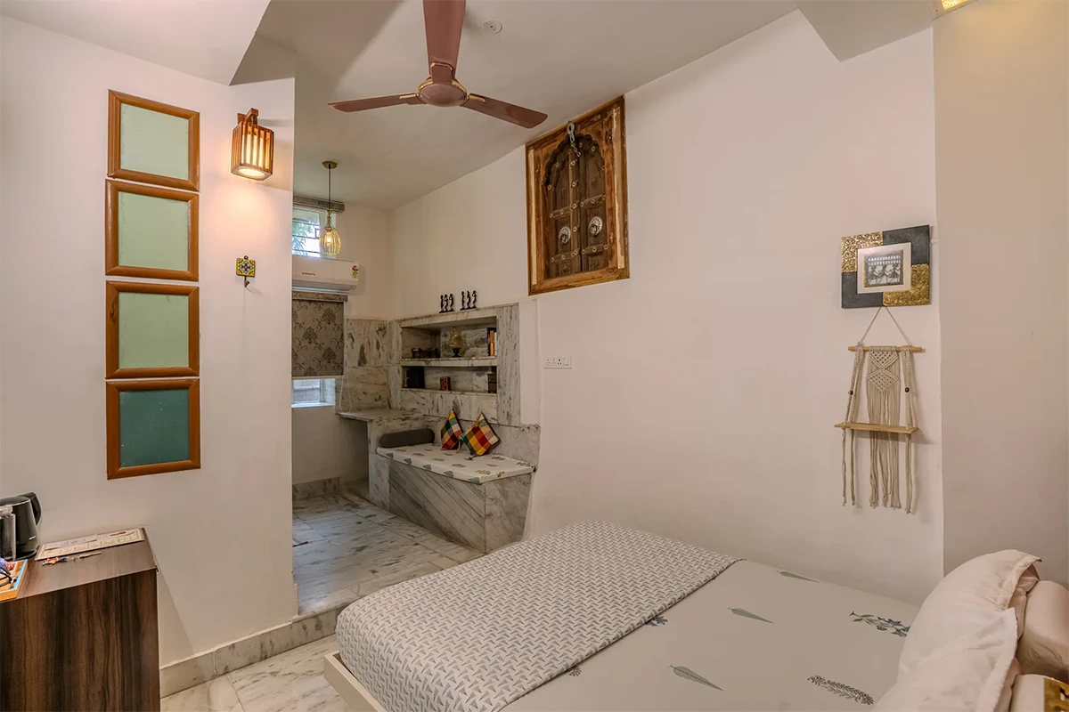 Lefort Jaipur Deluxe Artistic Room Best Room