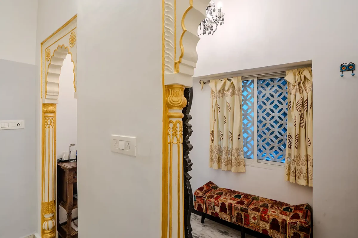 Lefort Jaipur Deluxe Triple Room 4